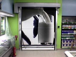 bedruckter Behang im Supermarkt  - HaWe Speed
