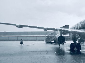 Zugluft auf dem Flughafen